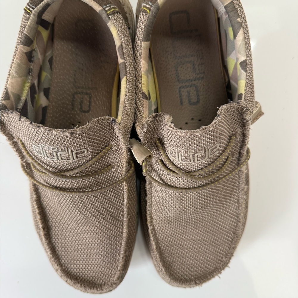 Hey Dude Camel Wally Sox - Picture 3 of 3
